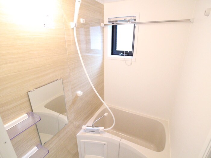 物件内観写真13　(バス／シャワールーム等)