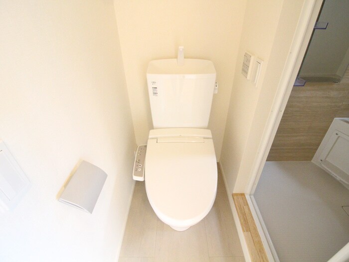 物件内観写真14　(トイレ)