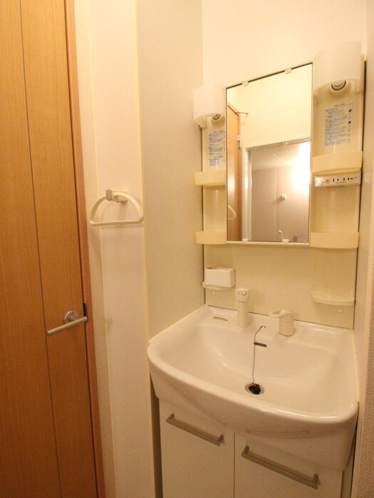 物件内観写真13　(洗面)