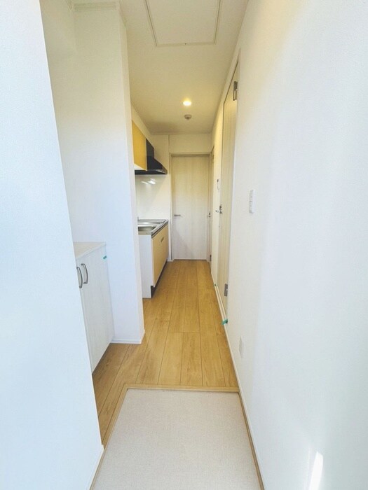 物件内観写真17　(廊下)