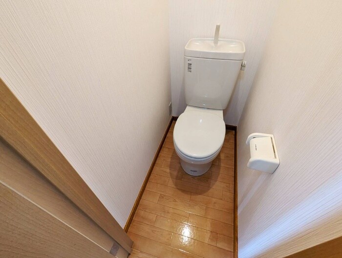 物件内観写真13　(トイレ)