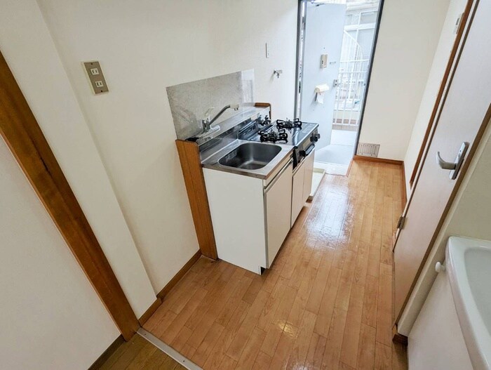 物件内観写真19　(廊下)