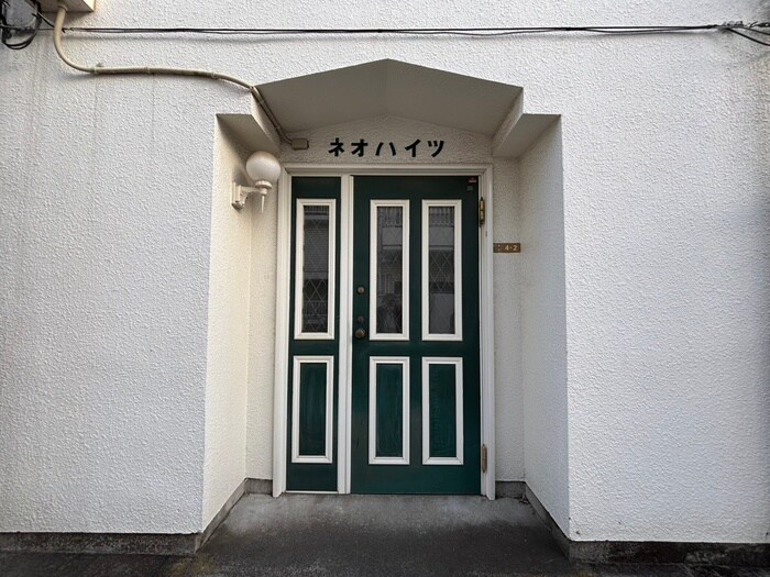 物件外観写真4　(エントランス部分)