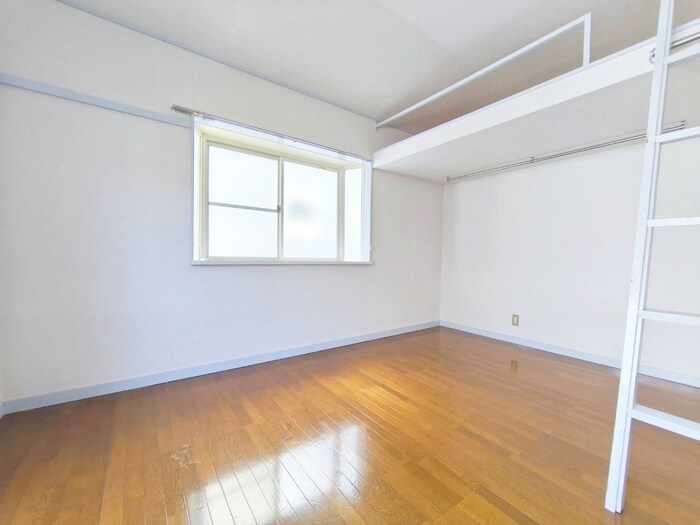 物件内観写真11　(居室)