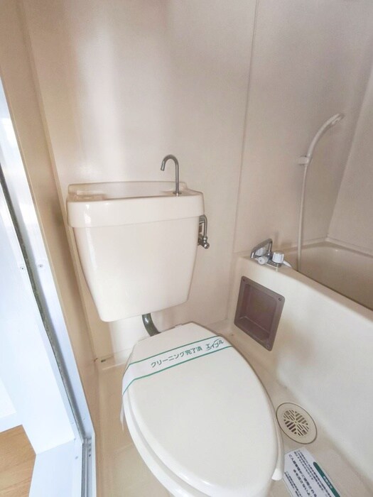 物件内観写真14　(トイレ)