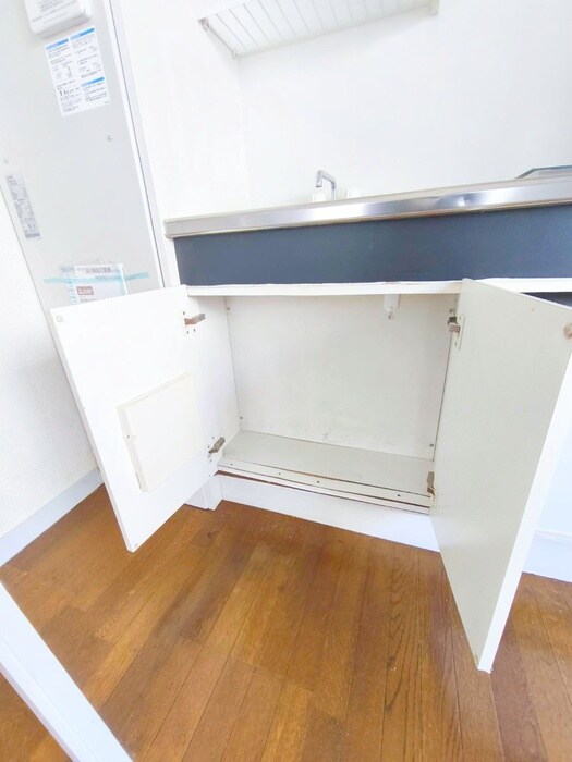 物件内観写真21　(収納)