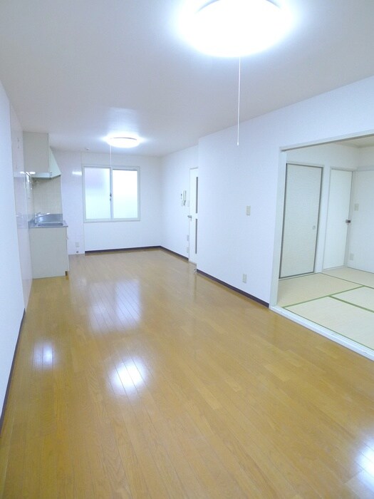 物件内観写真8　(居室)