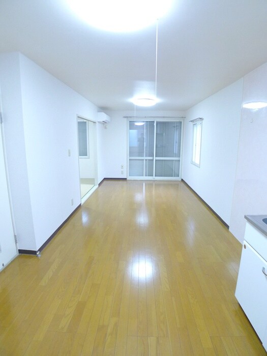 物件内観写真20　(室内からの展望)