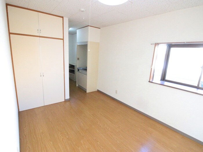 物件内観写真8　(居室)