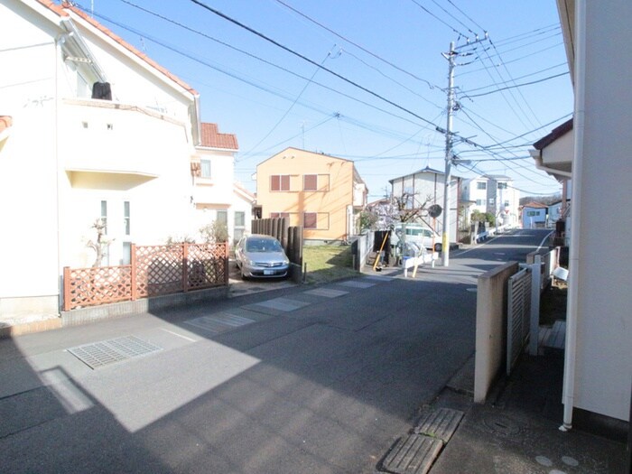 物件内観写真22　(室内からの展望)