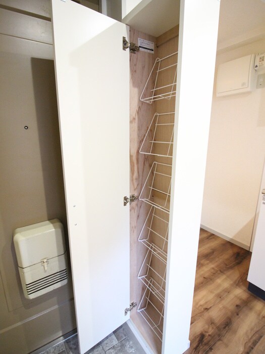 物件内観写真15　(靴箱)