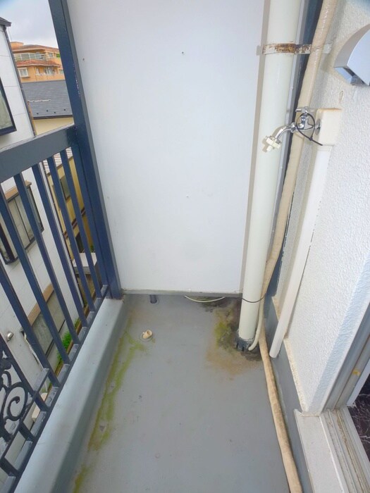 物件内観写真14　(洗濯機置場)