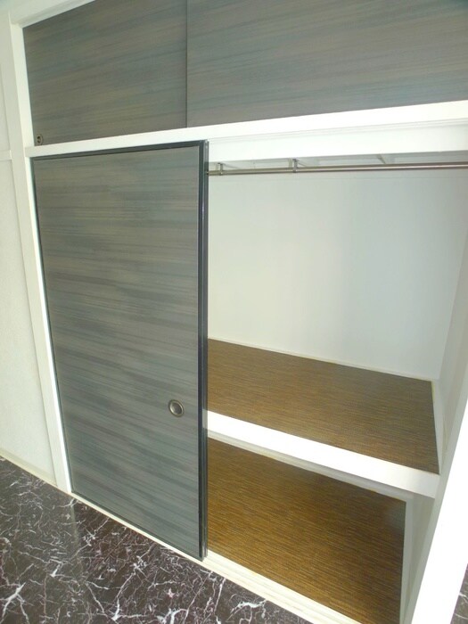 物件内観写真16　(収納)