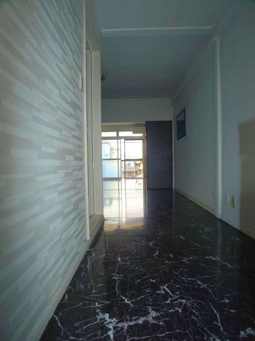 物件内観写真19　(廊下)