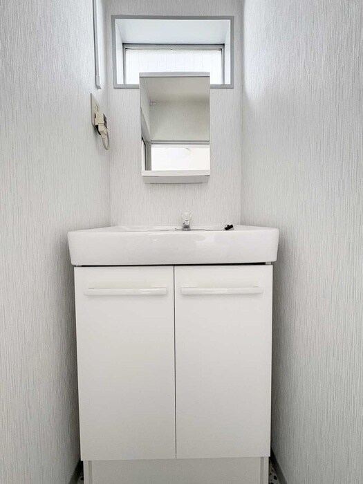 物件内観写真11　(洗面)