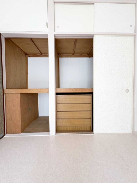 物件内観写真18　(収納)