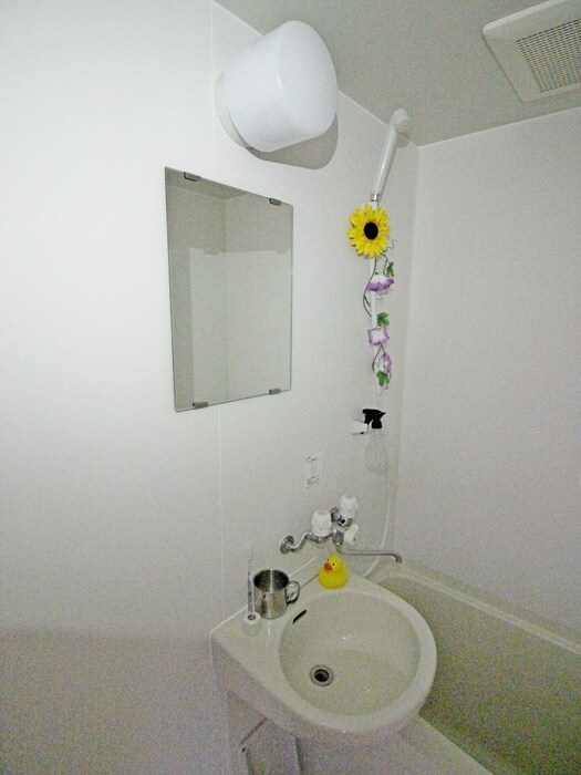 物件内観写真10　(洗面)