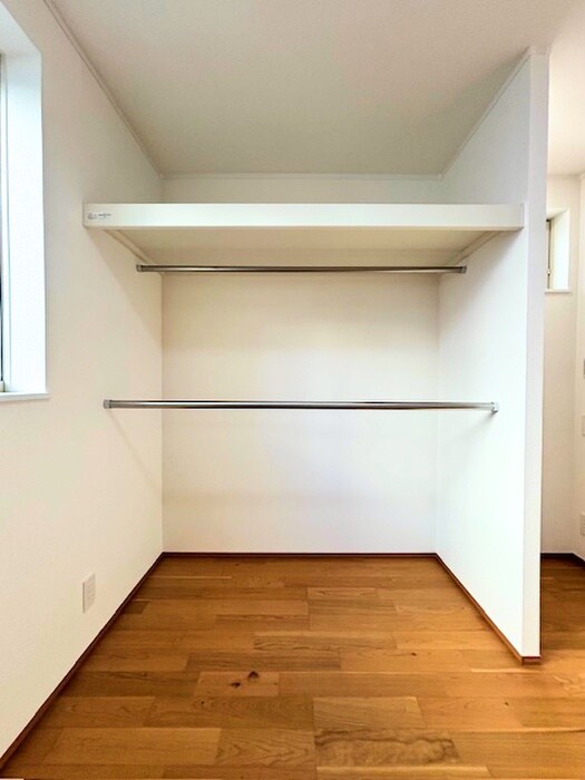 物件内観写真13　(収納)