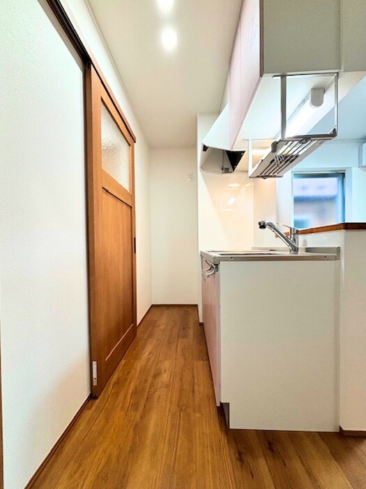 物件内観写真18　(廊下)