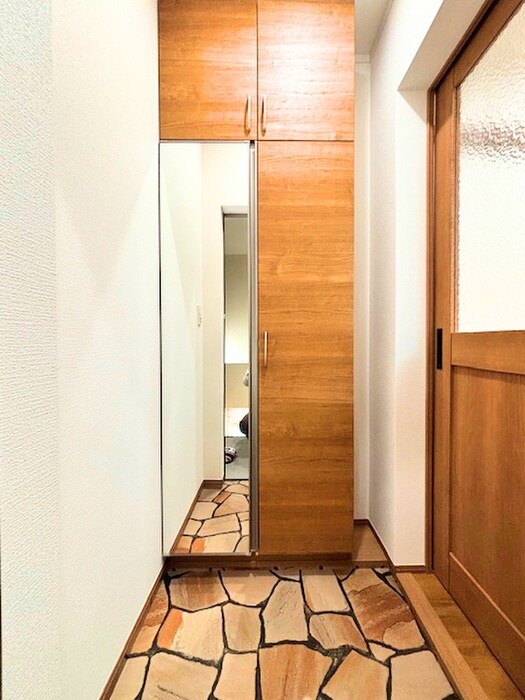 物件内観写真19　(玄関)