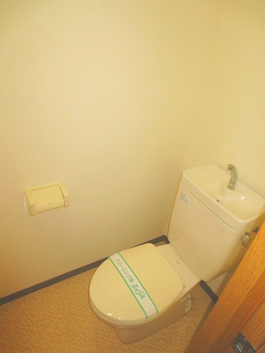 物件内観写真16　(トイレ)