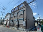建築中