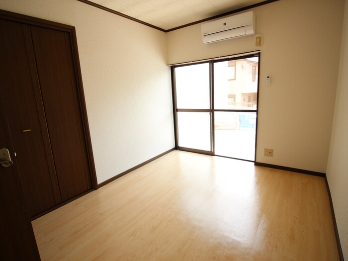 物件内観写真14　(居室)