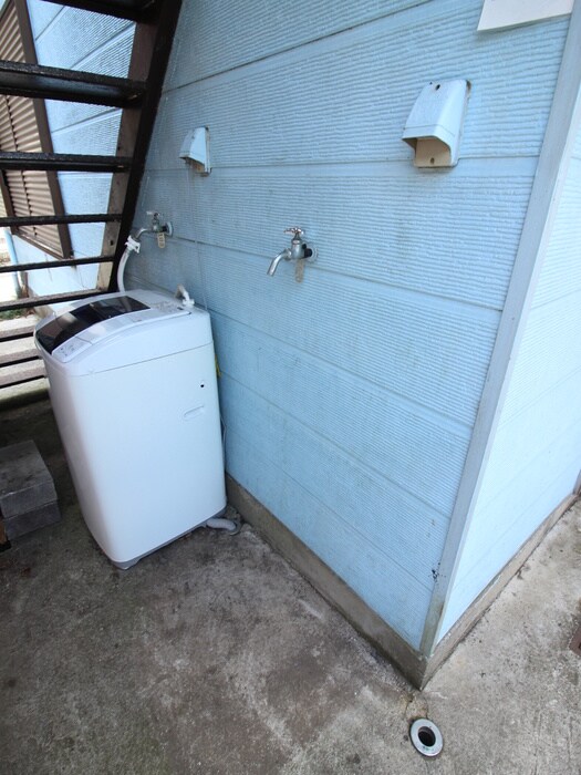 物件内観写真20　(洗濯機置場)