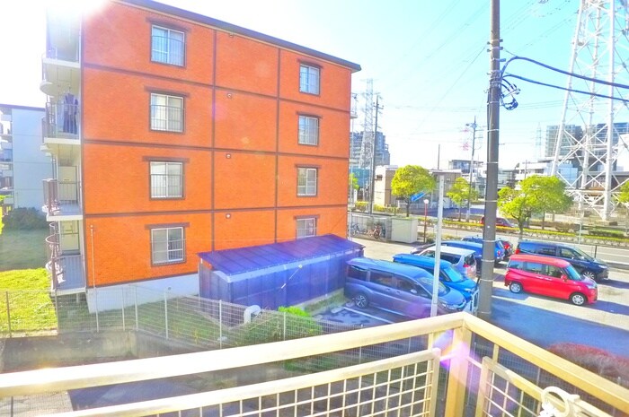 物件内観写真22　(室内からの展望)