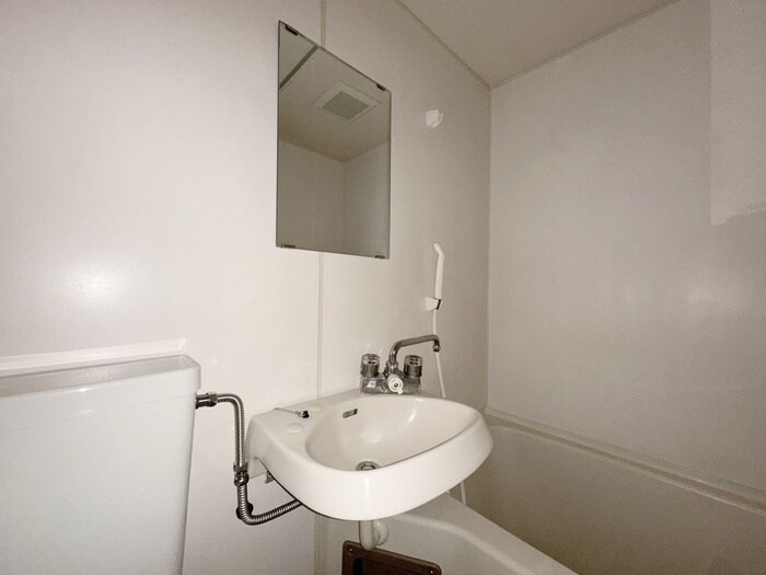 物件内観写真12　(洗面)