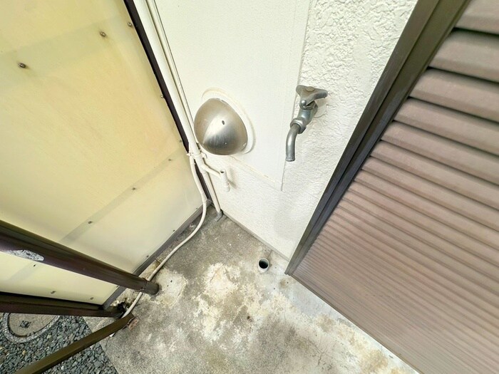 物件内観写真14　(洗濯機置場)