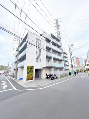ｼﾞｪﾉｳﾞｨｱ三軒茶屋ｸﾞﾘｰﾝｳﾞｪｰﾙ外観写真