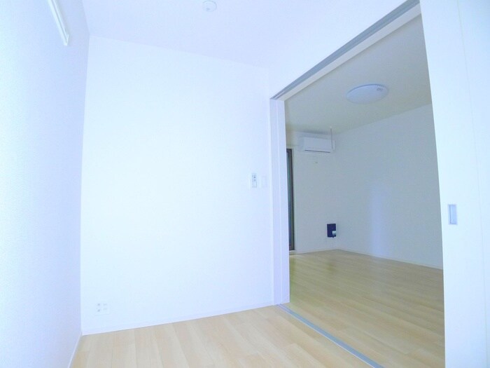 物件内観写真11　(居室)