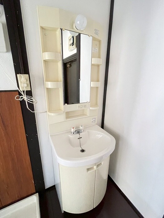 物件内観写真11　(洗面)