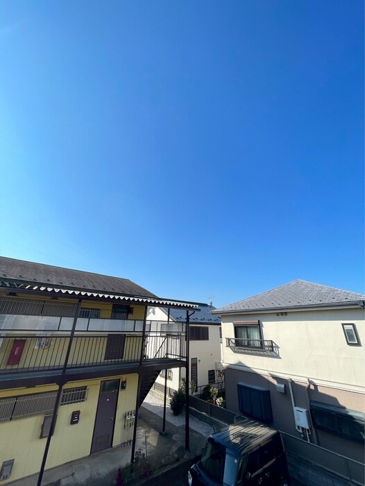 物件内観写真13　(室内からの展望)