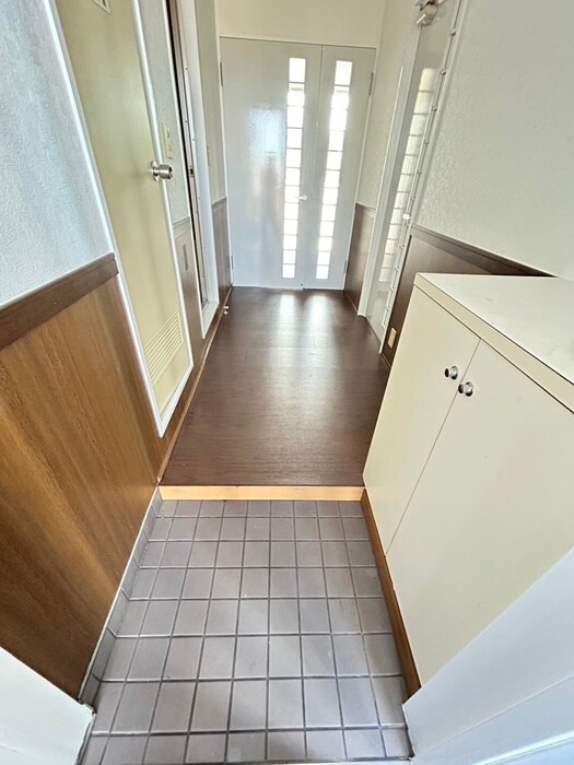 物件内観写真19　(玄関)