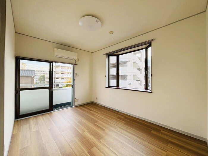 物件内観写真7　(居室)