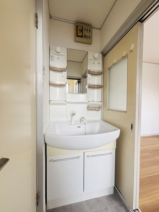 物件内観写真15　(洗面)