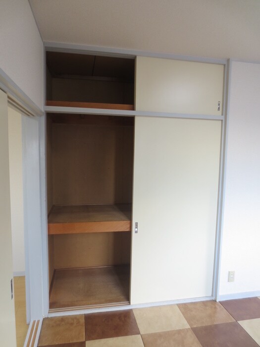 物件内観写真18　(収納)
