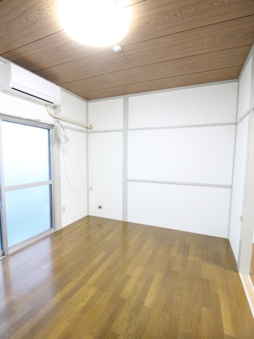 物件内観写真5　(居室)