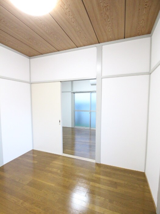 物件内観写真6　(居室)
