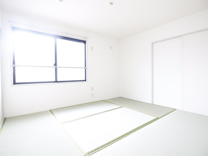 物件内観写真12　(居室)