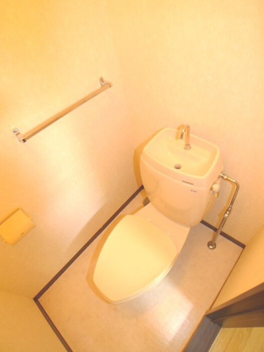 物件内観写真11　(トイレ)