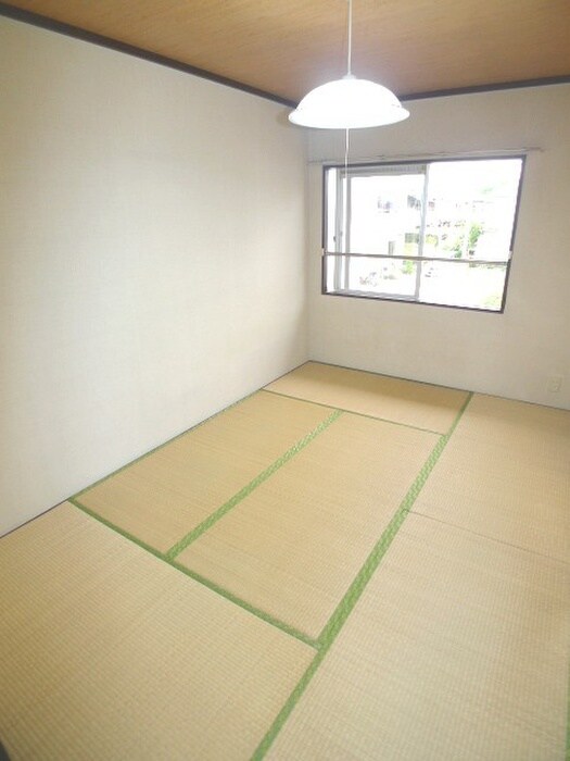 物件内観写真18　(居室)