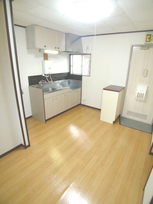 物件内観写真19　(廊下)