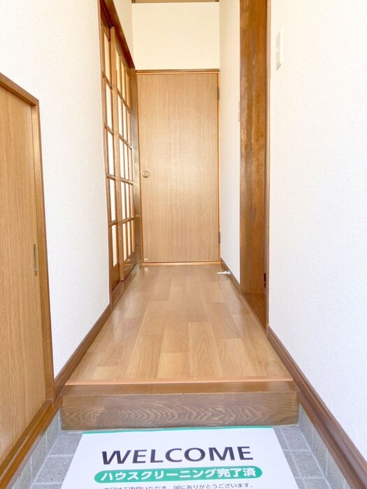 物件内観写真18　(廊下)