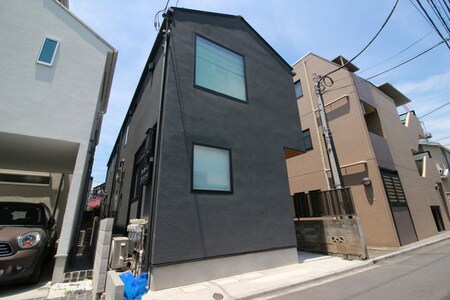 NISHIKUBO APARTMENT外観写真