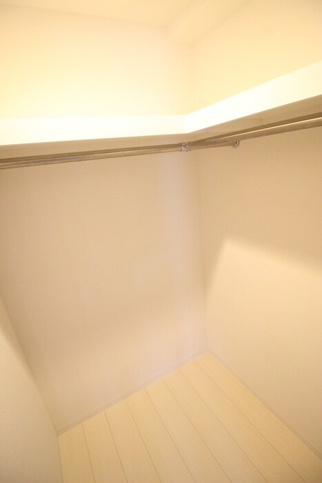 物件内観写真10　(収納)