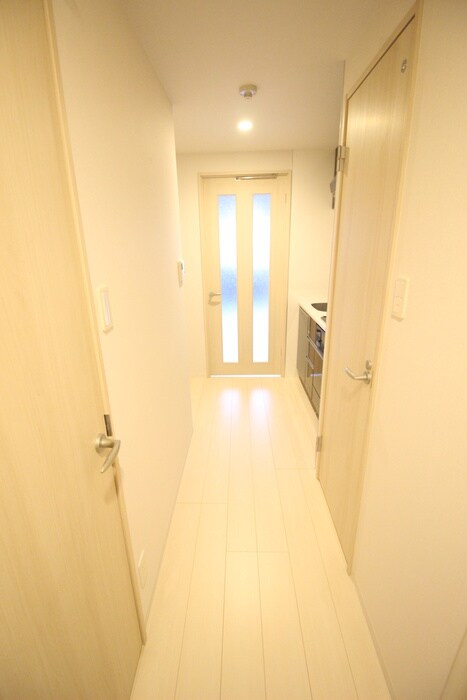 物件内観写真16　(廊下)
