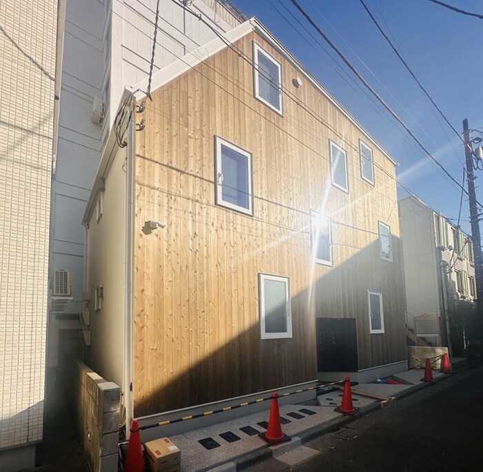 物件外観写真1　(外観写真)